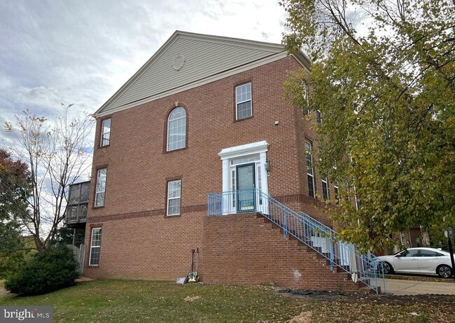 Building Photo - 13611 Acorn Hunt Pl