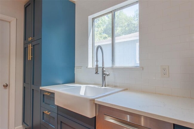 Photo - 7808 Clydesdale Dr