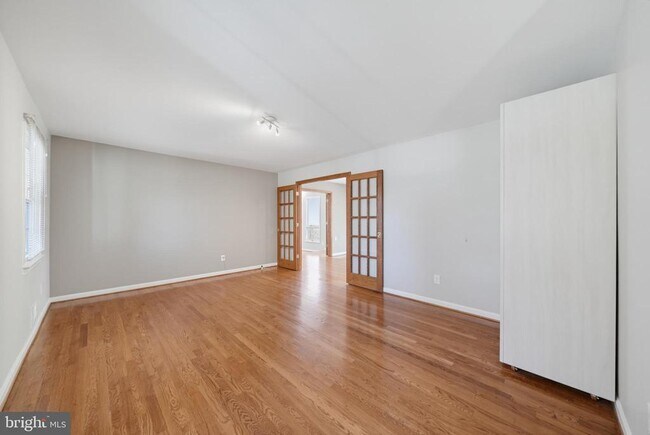 Photo - 16818 Briardale Rd