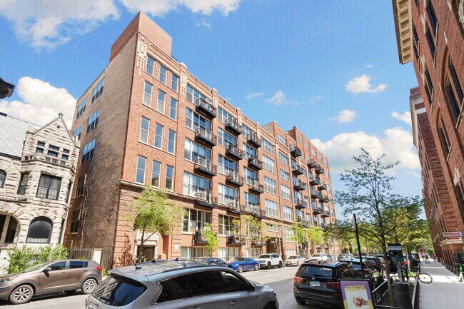 Photo - 1500 W Monroe St Unit 124