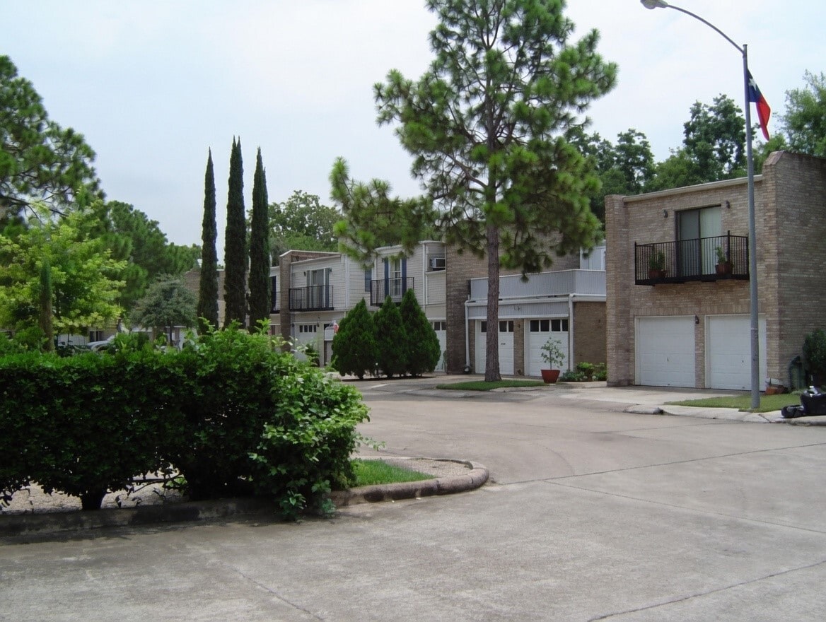 Photo - 18 Townhouse Ct