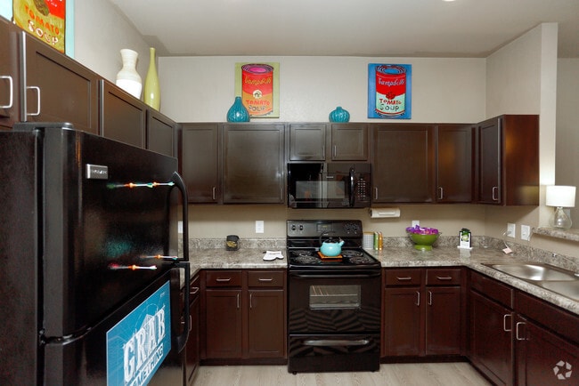 5BR, 5.5BA - 1958 SF