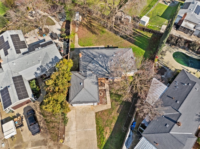 Photo - 6339 Salem Way