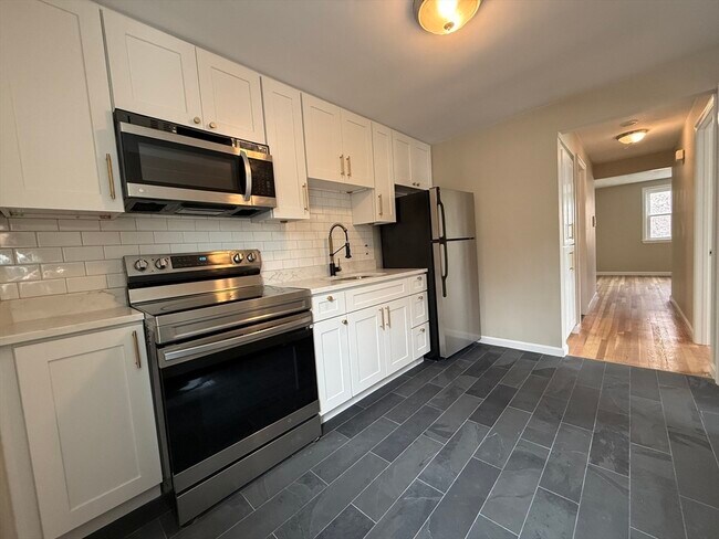 Photo - 60 Bates Ave Unit 3