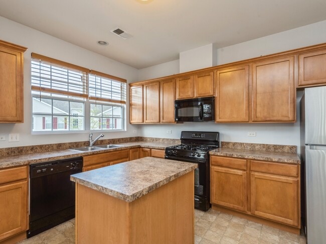 Photo - 2243 Concord Dr Unit 30-B