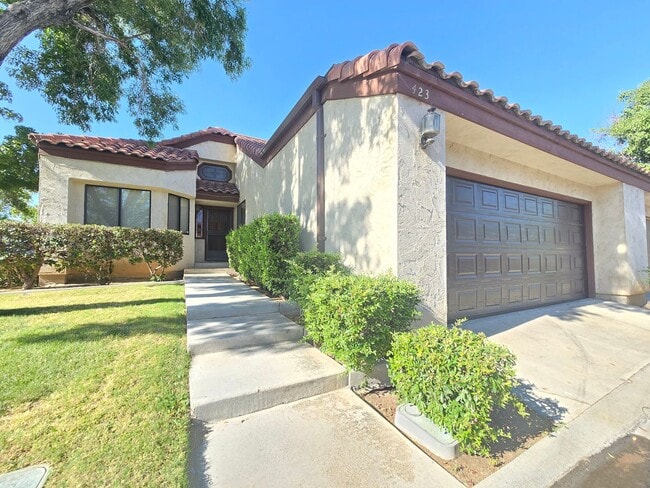 Photo - Condo for Rent in Montefino Townhomes – Premium Amenities & Prime Location!