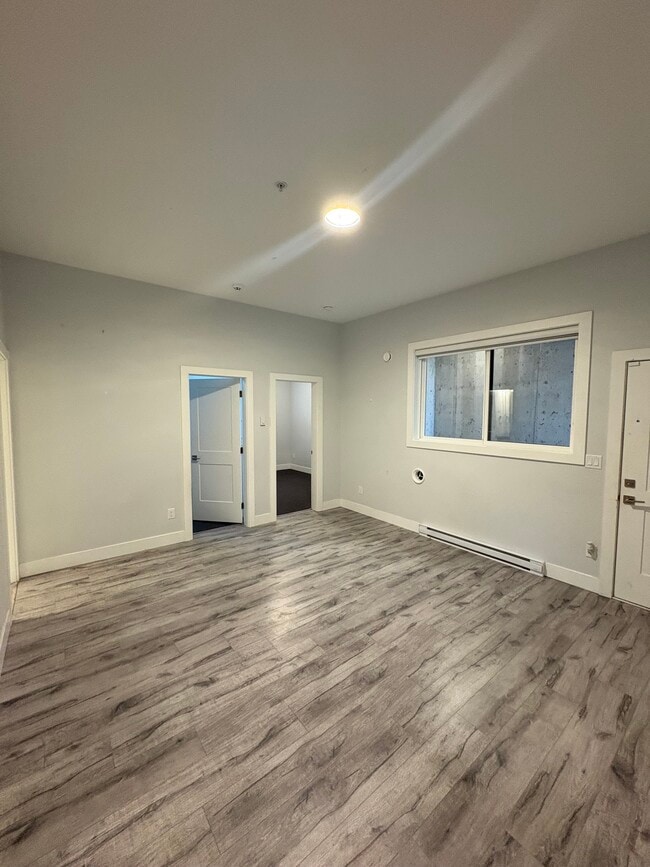 Photo - 8016 Annis Rd