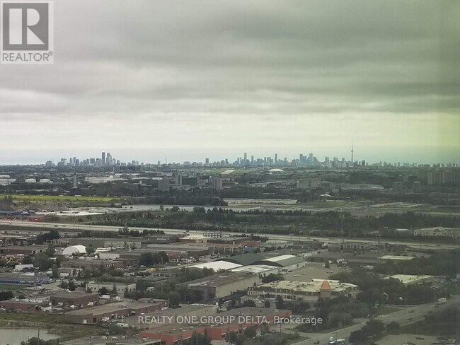 Photo - 898 Portage Pkwy Unité 4002