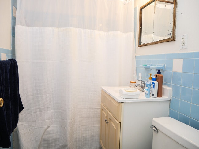 Photo - 1039 Commonwealth Ave