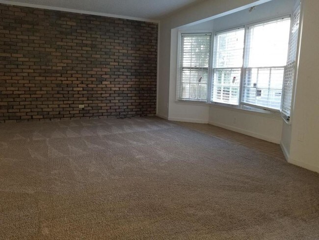 Photo - 5140 Highpoint Rd