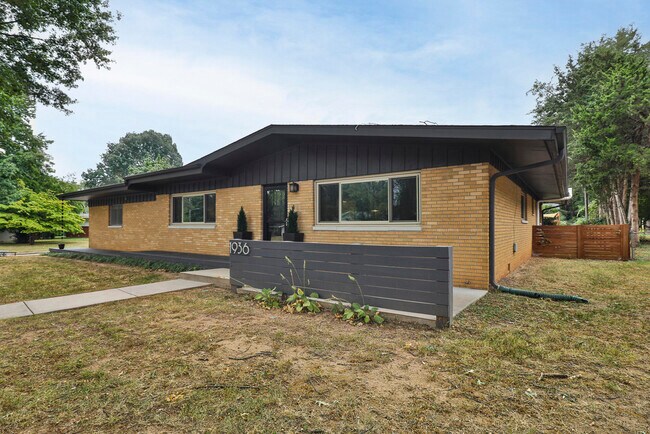 Photo - 1936 E Greenwood St