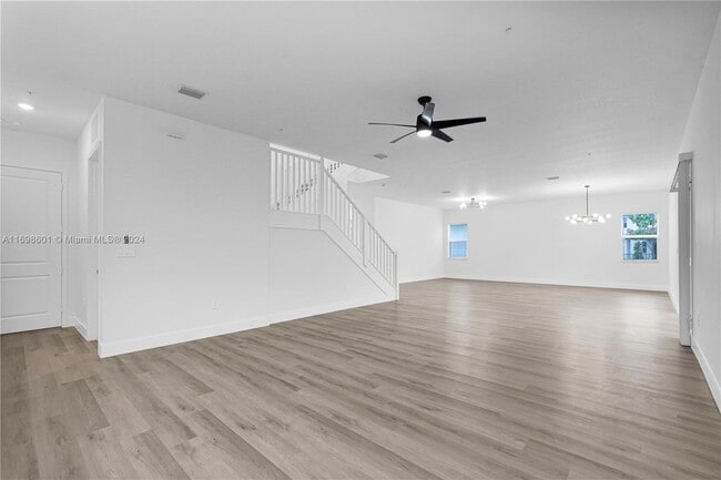 Photo - 4422 SW 122nd Way