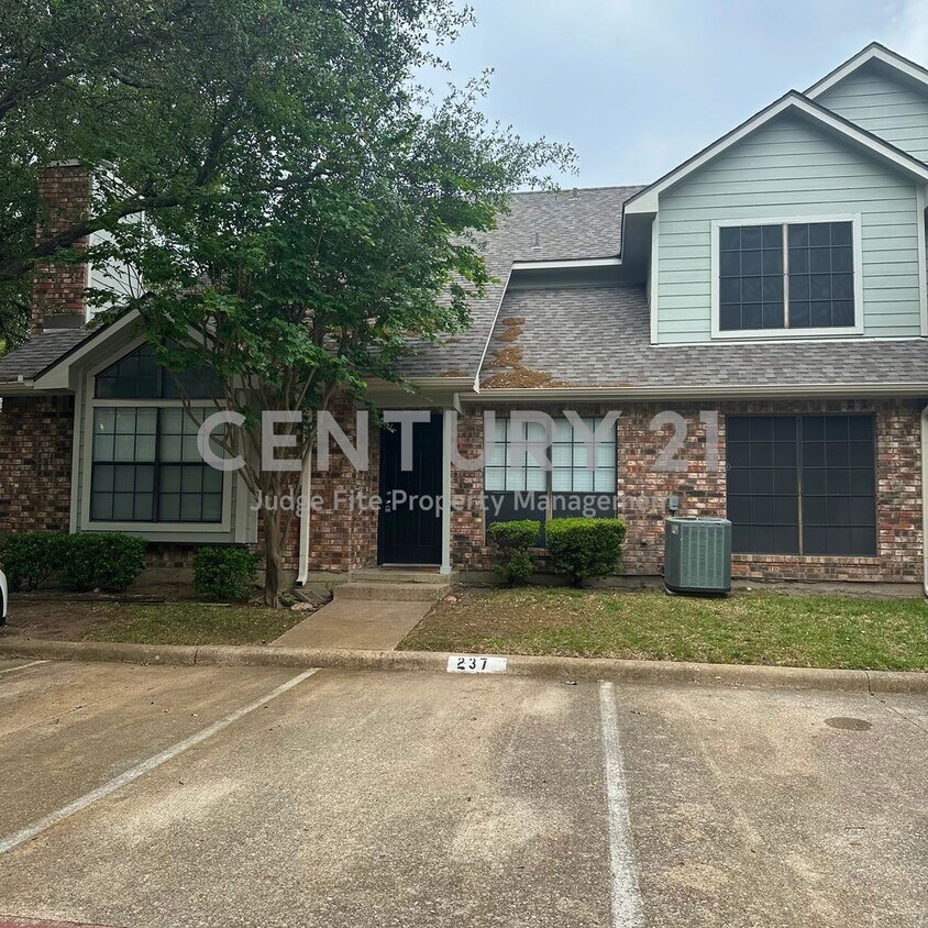 Beautiful 2-Story 2/2 Condo Located in Cop... - Beautiful 2-Story 2/2 Condo Located in Cop...