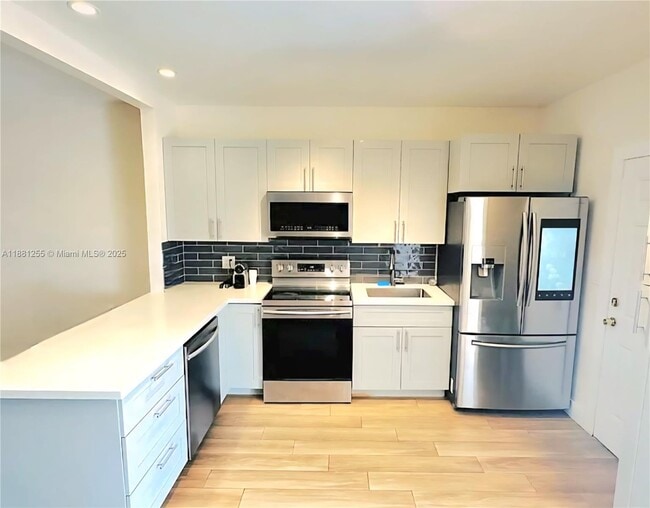 Photo - 1600 NE 114th St Unit 311