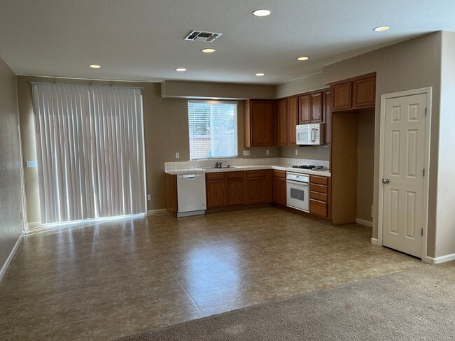 Photo - 3 bedroom 2 bath home in Yuba City