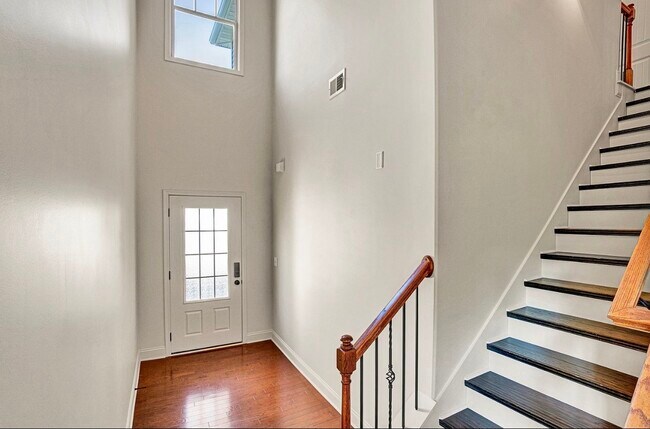 Photo - 257 Meadow Blossom Way