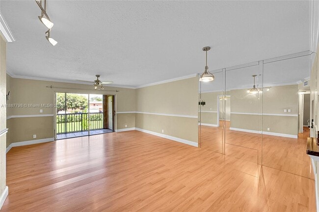 Photo - 9210 SW 3rd St Unit 212