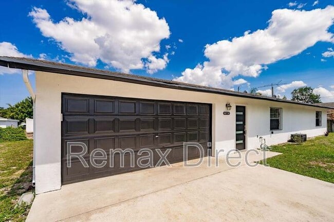 Photo - 160 Marie Dr