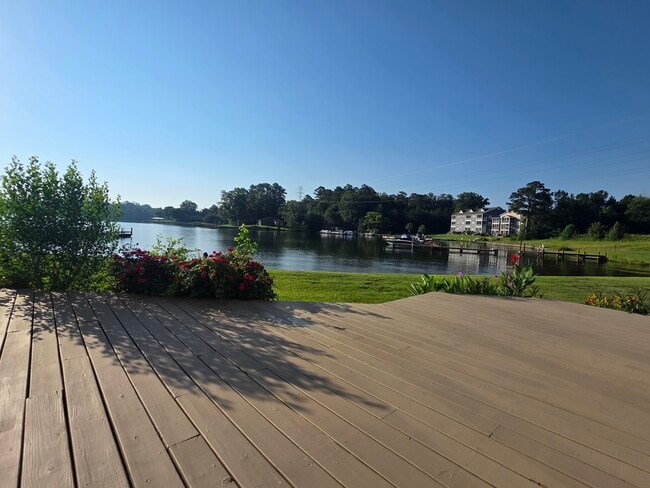 Photo - 120 Lake Ridge Dr