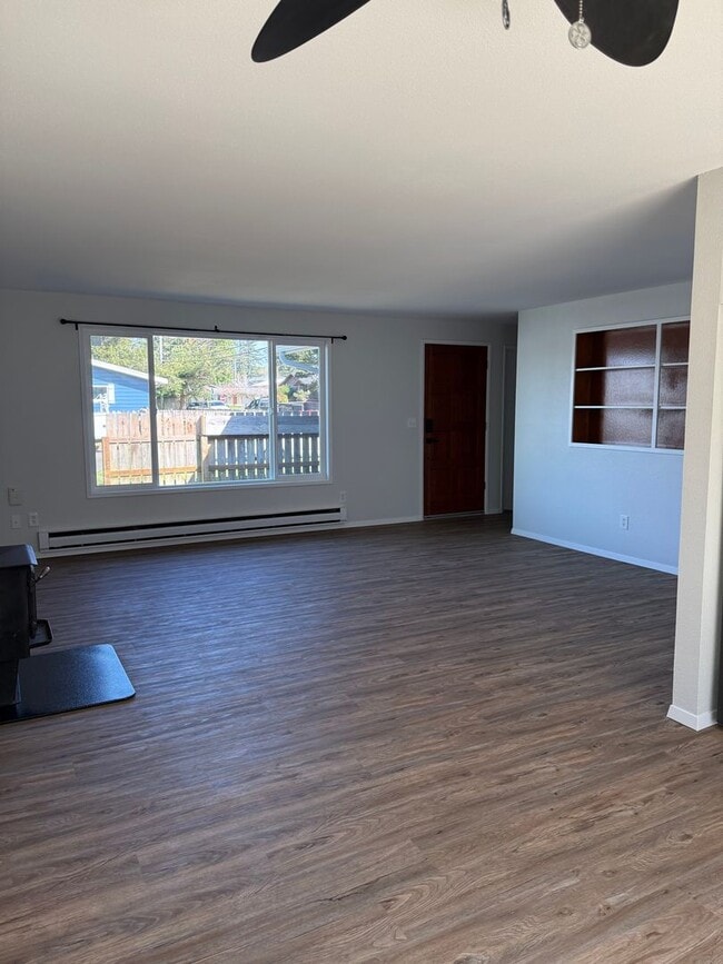 Photo - 2425 State St Unit 2425