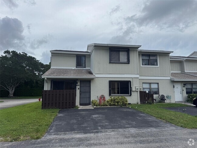 Building Photo - 16360 Water Way Rental