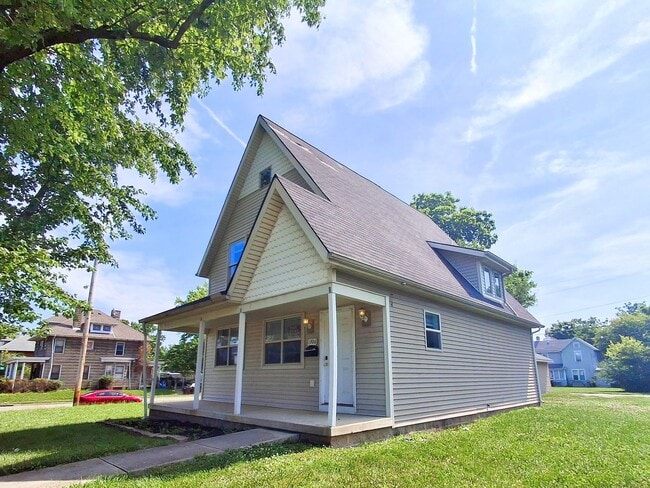 Photo - 4 Bed / 2 Full Bath House with Attached Garage — Brand-New Appliances - Built 2006