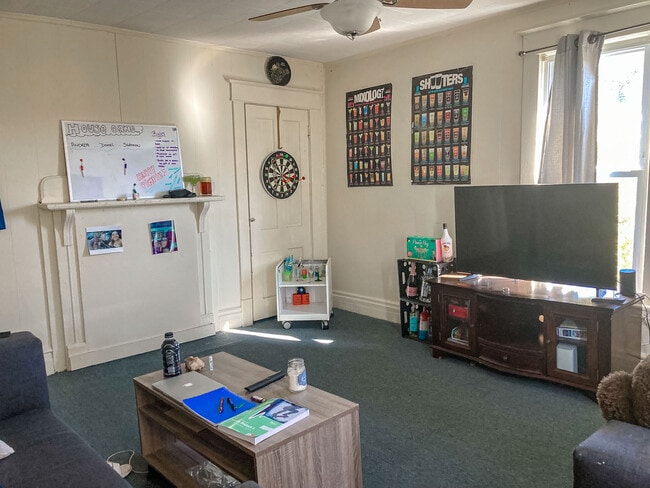 Photo - 390 Forest Ave