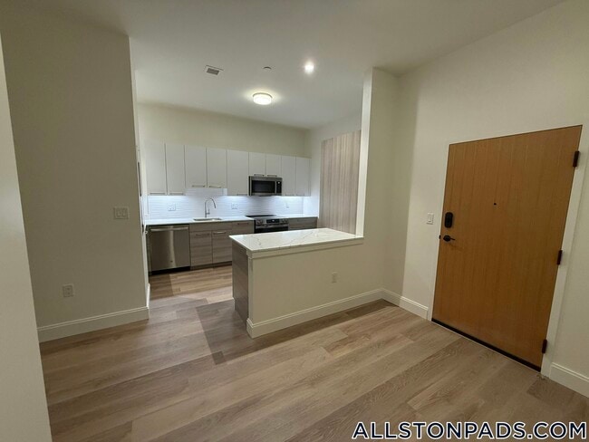 Photo - 1079 Commonwealth Ave Unit 347