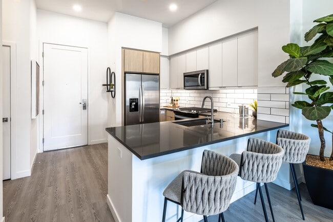 8T6A0232-HDR-Edit - The Townsend