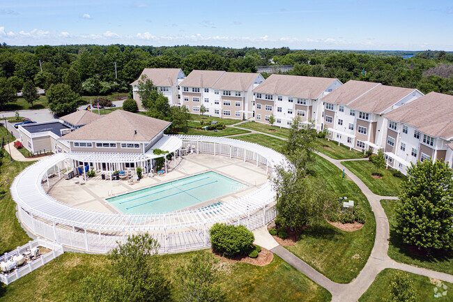 Chestnut Farm Apartments - Chestnut Farm Apartments