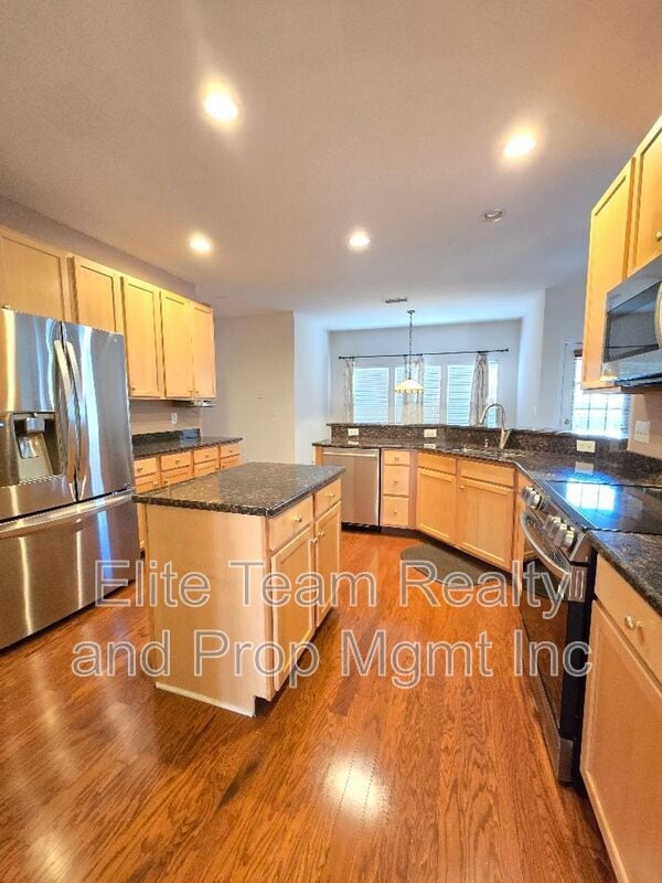 Photo - 8221 Brookings Dr