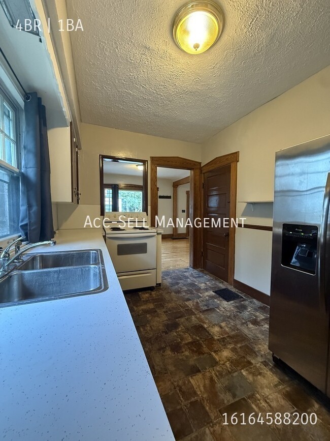 Photo - 14535 16th Ave