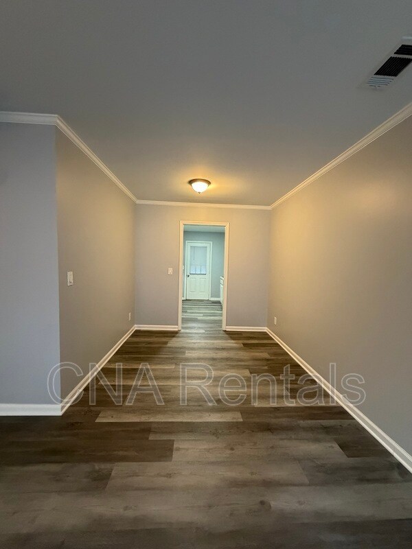 Photo - 272 Kimberly Way SW