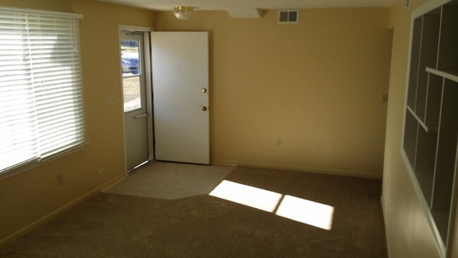 Photo - 4810 Orchard Ave