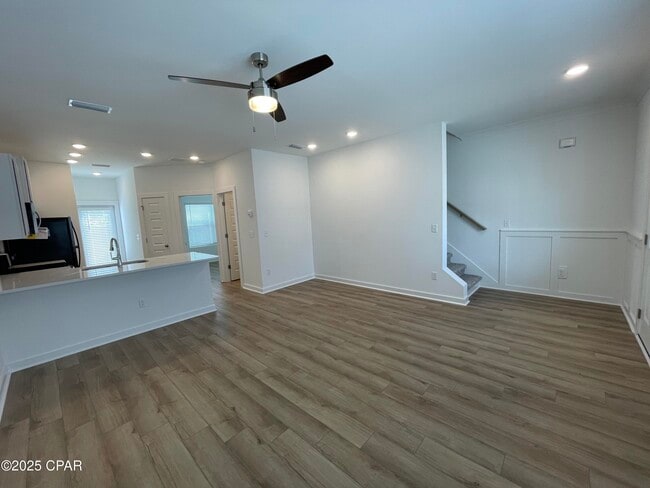Photo - 5860 Tyndall Pkwy