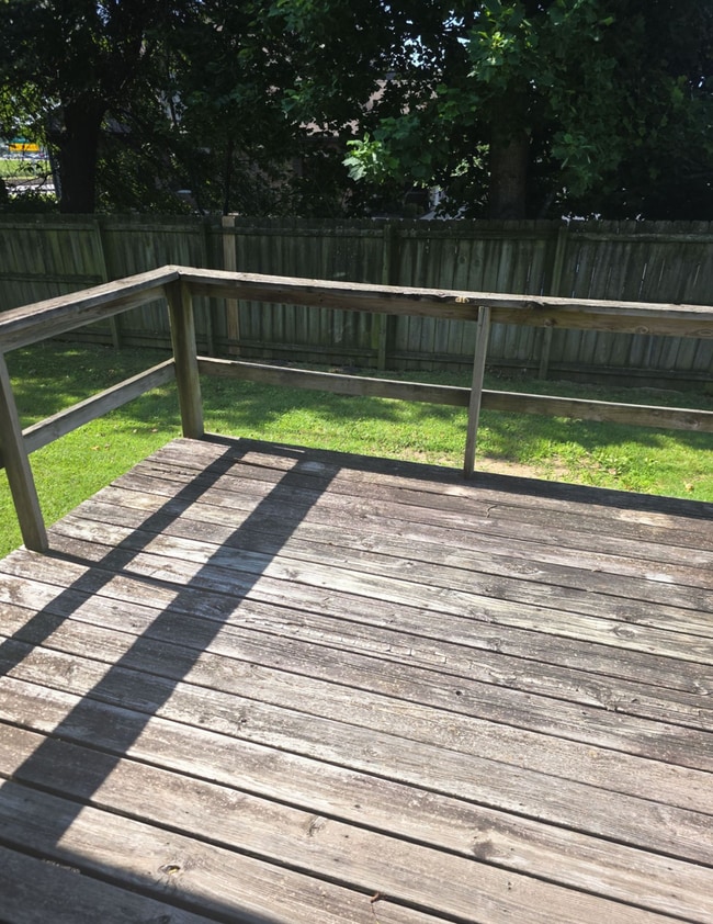 Photo - Great 3 Bed 2 Bath Duplex w/ attached 2 car garage!