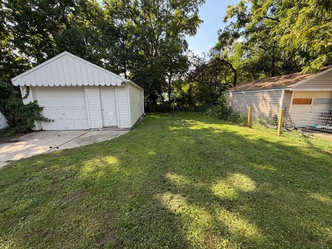 Photo - 919 Turner Ave