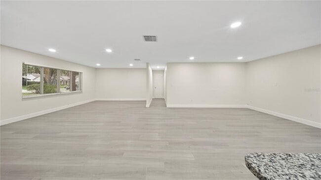 Photo - 2662 Derbyshire Rd