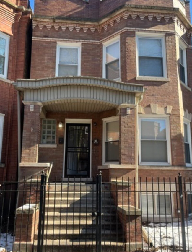 Building Photo - 6145 S Eberhart Ave Unit 2 Rental