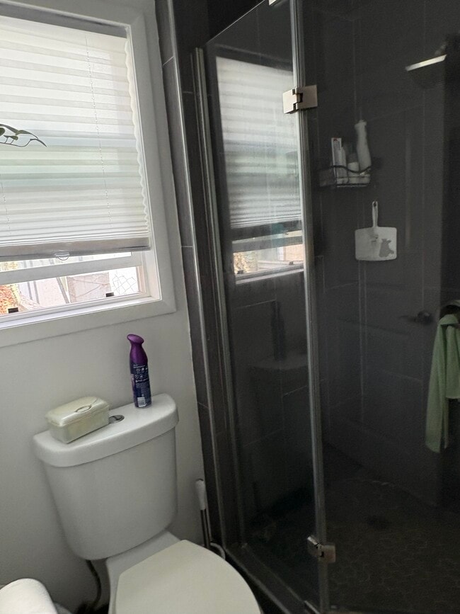 Photo - 2405 Perkins Ln