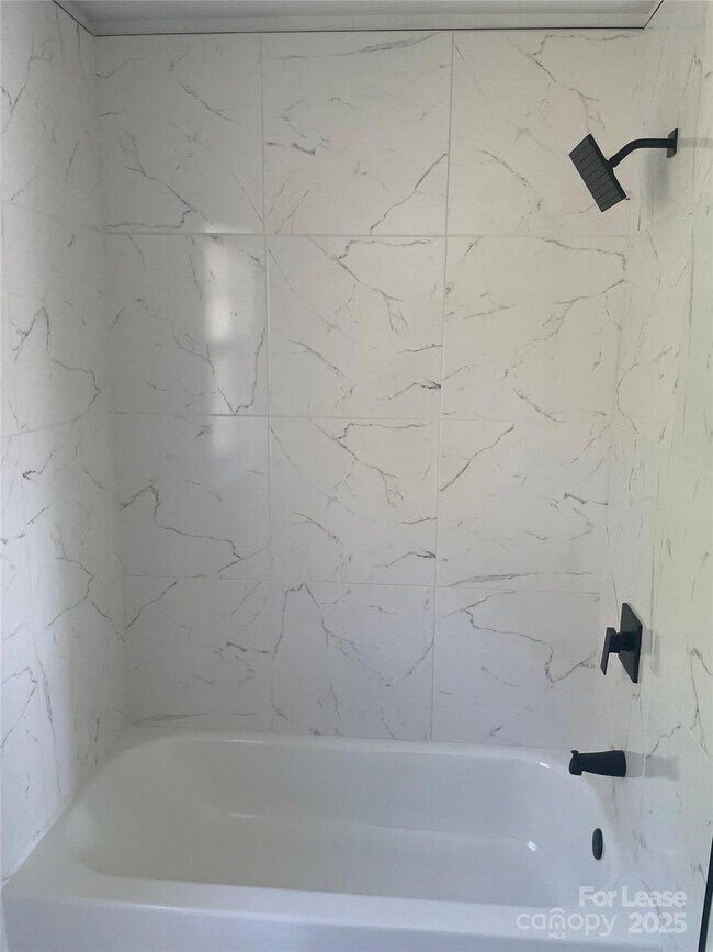 Photo - 242 Amir Cir