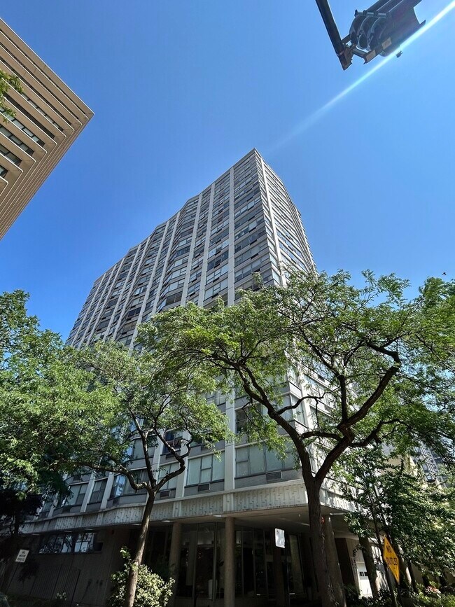 Photo - 5757 N Sheridan Rd Condo Unit 7D