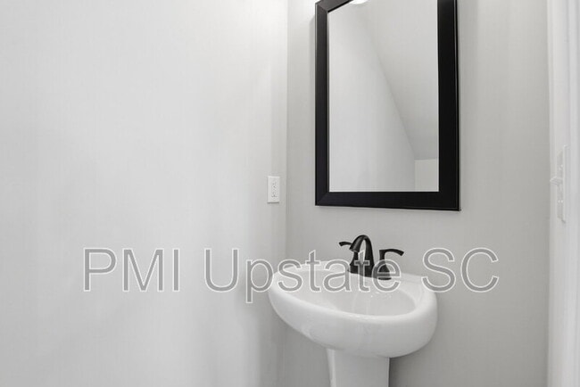 Photo - 107 Virginia Ave