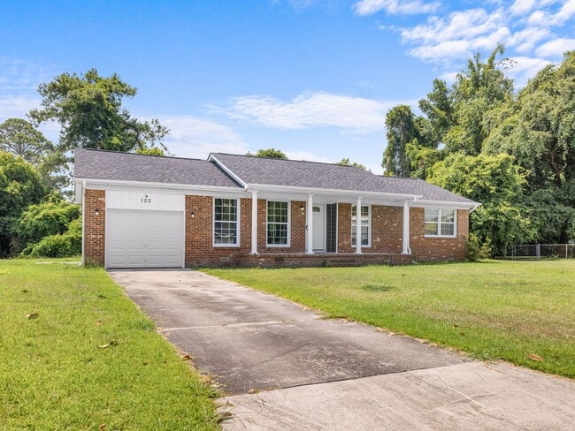 Photo - 103 Oakwood Ct