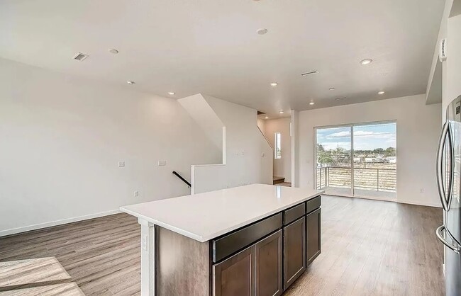 Photo - 6770 Raritan Dr