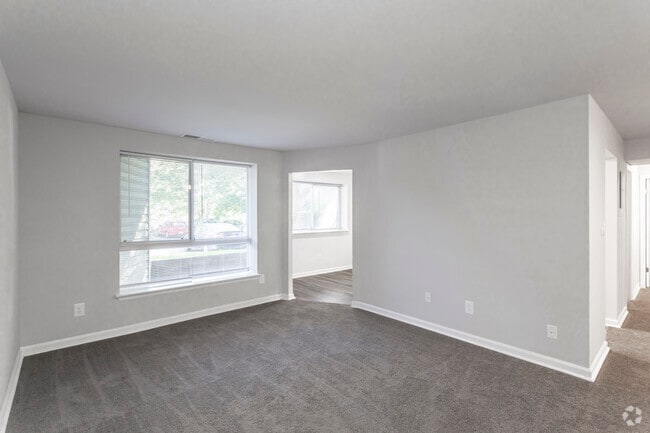 2 BR, 2 BA - 947 SF