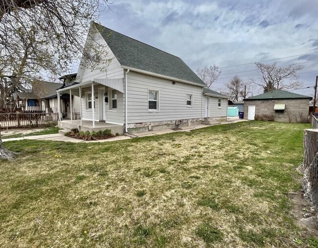 Photo - 4668 Sherman St