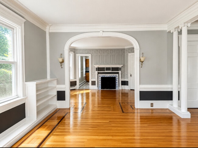 23 Maynard St Unit 1