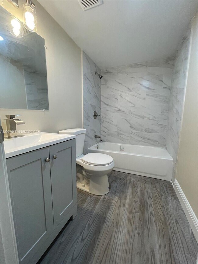 Photo - 10292 SW Sandalfoot Blvd