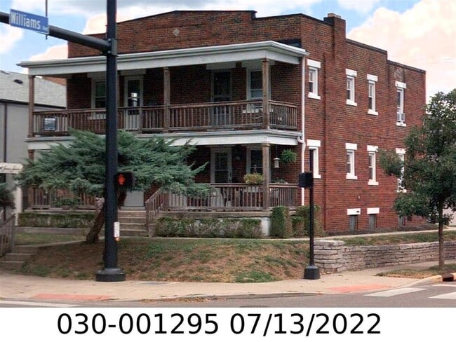 Building Photo - 922 Northwest Blvd Unit 924.5